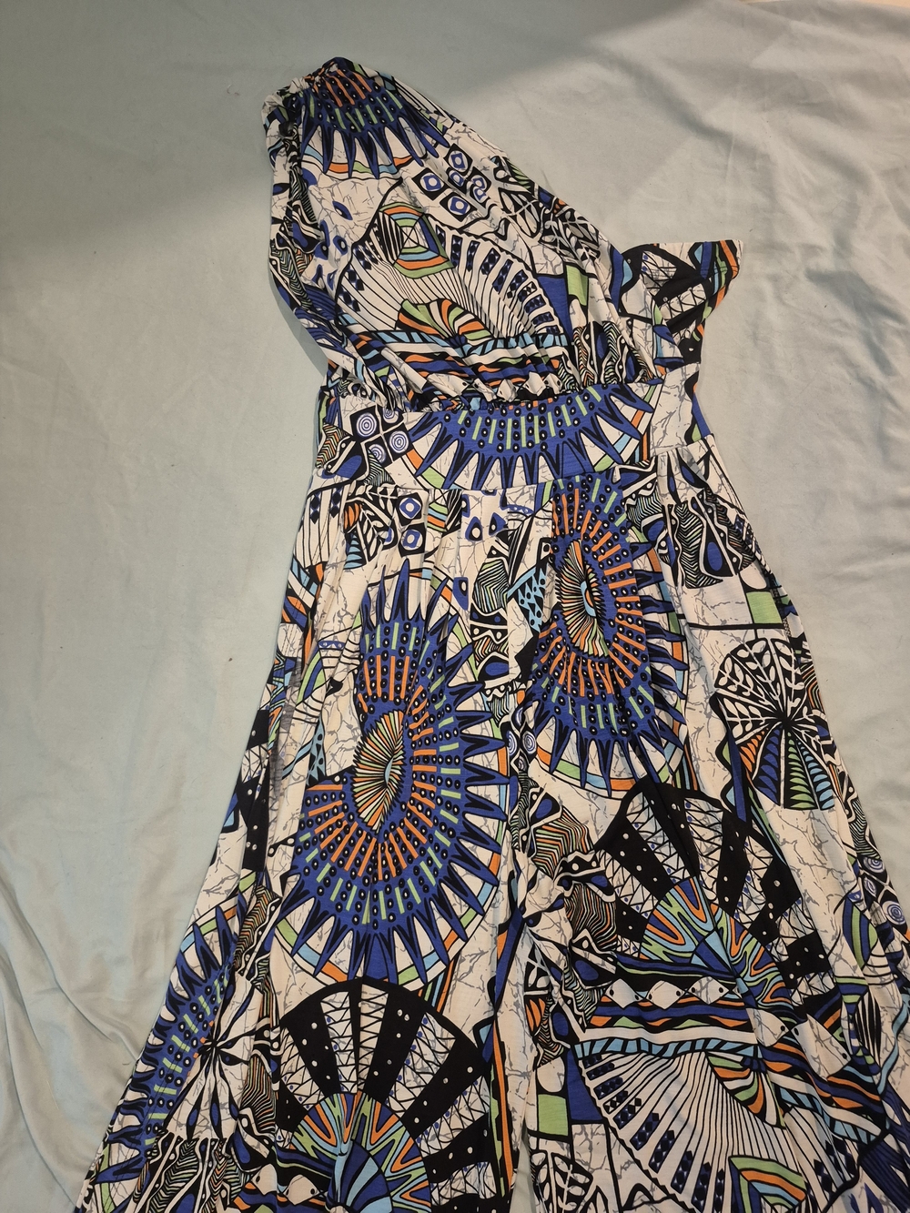Womenās Blue & White Printed Halter Jumpsuit